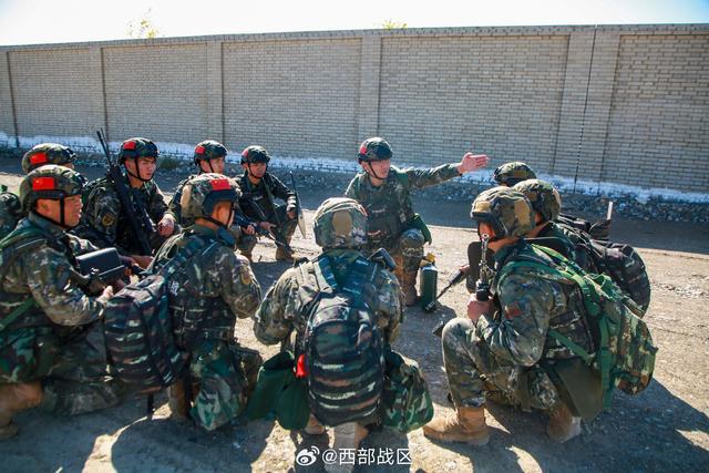 武警甘肃总队酒泉支队组织任务部队进行全要素战备拉动演练