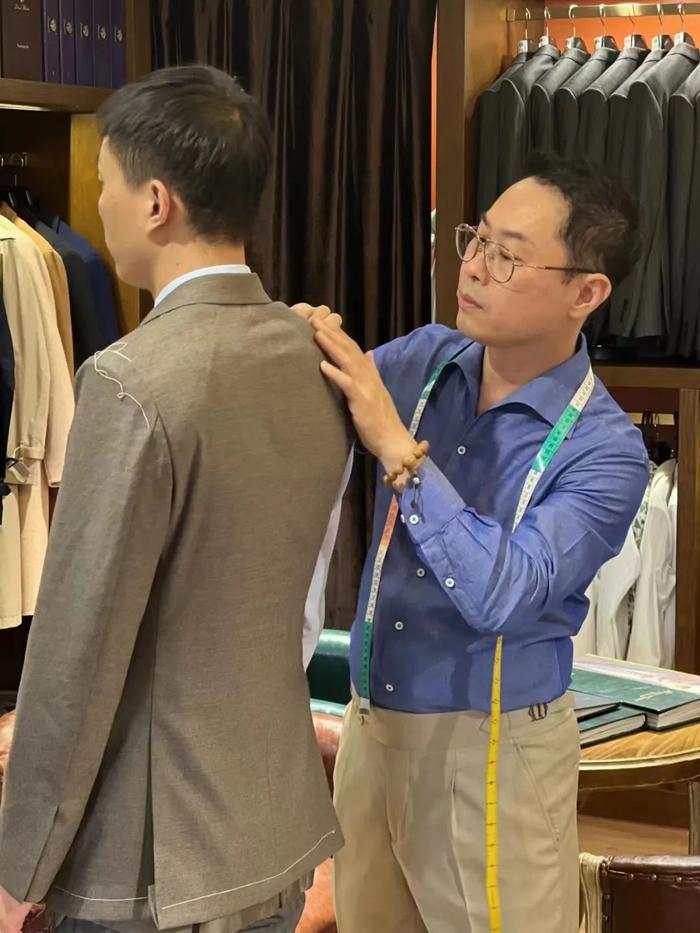 台湾青年服装设计师叶浩昕：我在北京CBD开店12年了