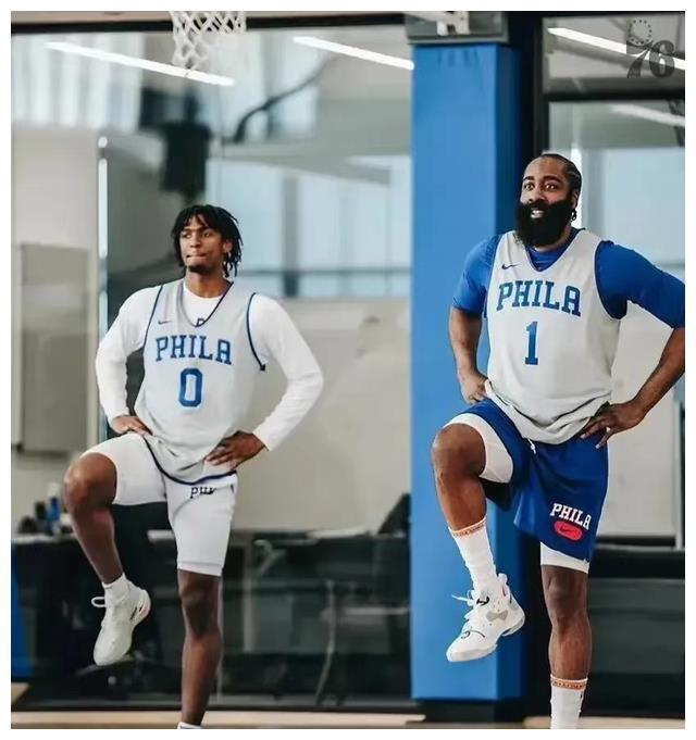 新赛季三巨头组合能否冲击总冠军