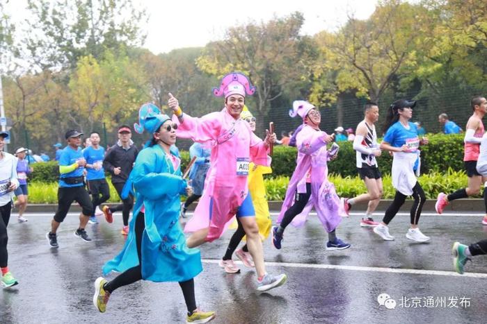 多图直击！通州运河半程马拉松万人火热开跑！