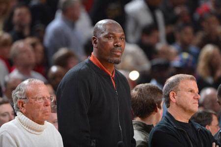 三分球排行榜_NBA历史上三分命中排行榜库里的地位难以撼动,詹姆斯有望跻身前五(2)