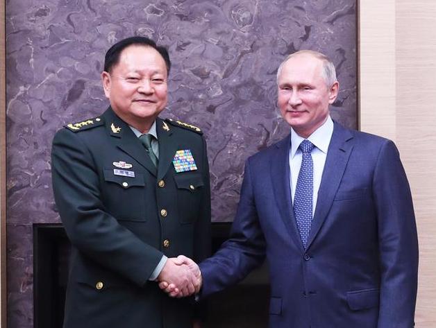 当地时间11月8日，俄罗斯总统普京在莫斯科会见到访的中央军委副主席张又侠。图源：新华社