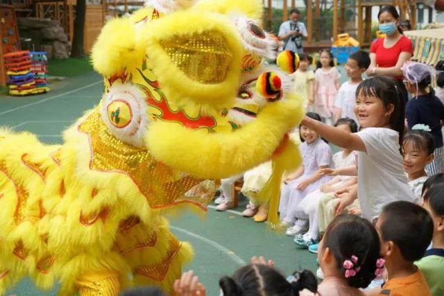 以“灵动撕纸”为特色项目，上海长宁这所幼儿园获评“一级园”