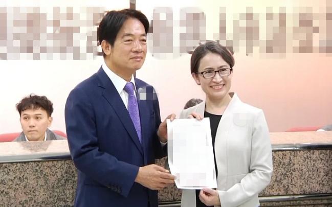 赖清德、萧美琴搭档登记参选。(图片来源:台媒)