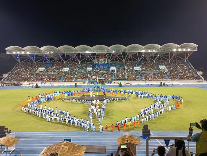 11月19日，第17届太平洋运动会在所罗门群岛首都霍尼亚拉开幕。 