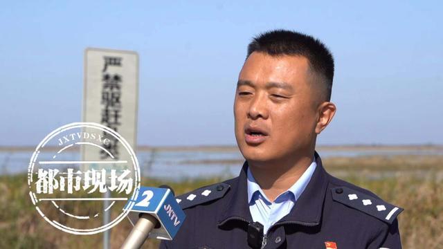 日复一日的坚守 他们组成鄱阳湖上的“候鸟卫士”