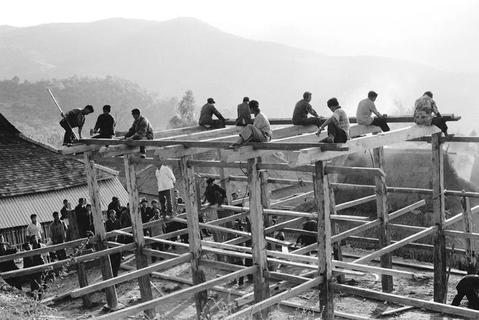 摄影好书｜民族影像志：自由生长的云南布朗山和它的山民