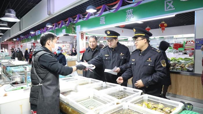 拒绝生鲜“美颜”，海淀完成全区食品交易市场“生鲜灯”改造