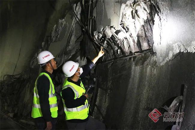 丽香铁路修建有多难？这几个之“最”告诉你→