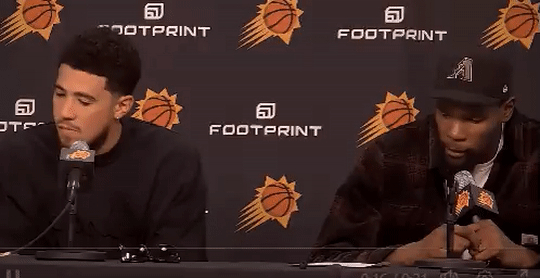 布克与杜兰特联手发威 近期比赛中连续砍下高分 展现超强进攻火力