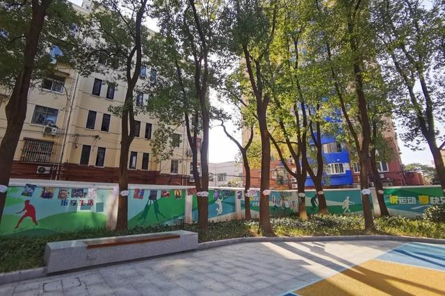 居民、孩子、设计师共创主题墙，上海长宁这个小区微更新完成