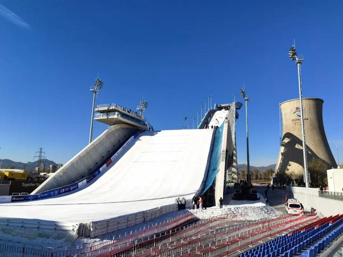 国际雪联单板及自由式滑雪大跳台世界杯赛将在石景山首钢滑雪大跳台开赛！