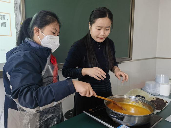 落实新中考改革，北京市第八十中学就地取材开发跨学科课程