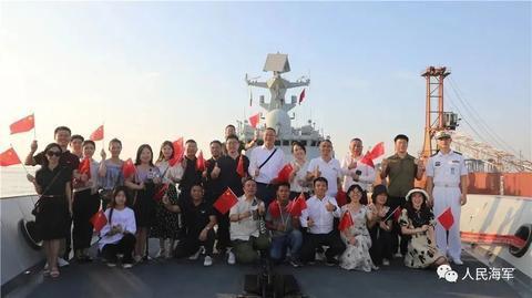 中国海军编队抵达缅甸开始友好访问