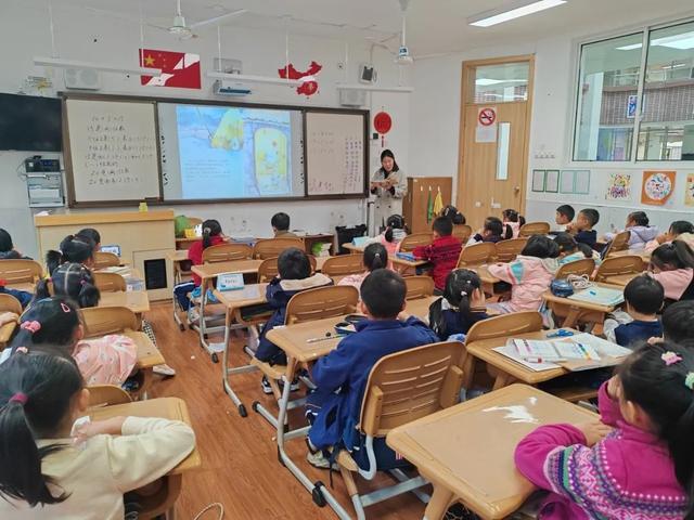 十余年讲述与陪伴，上海长宁实验小学“故事妈妈”周二不见不散