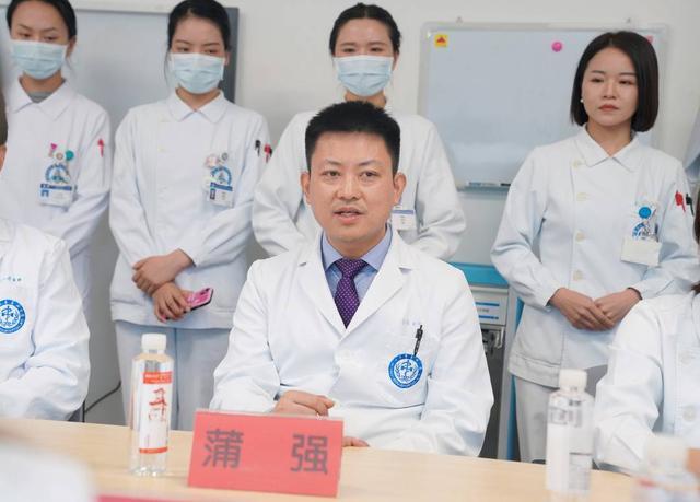 四川大学华西医院胸外科胸壁疾病中心在华西天府医院正式成立