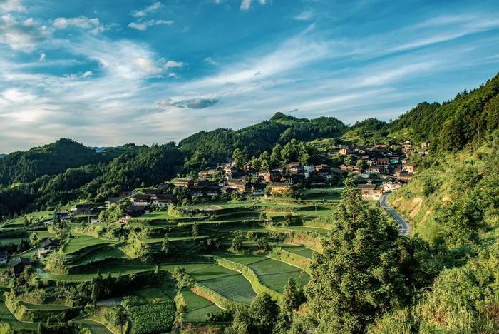 直降1000+！承包山巅云海秘境，180°全景无敌视野，别墅超惊艳！