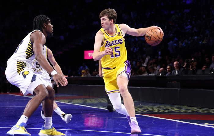 15数据球迷心疼呼吁他好好休息