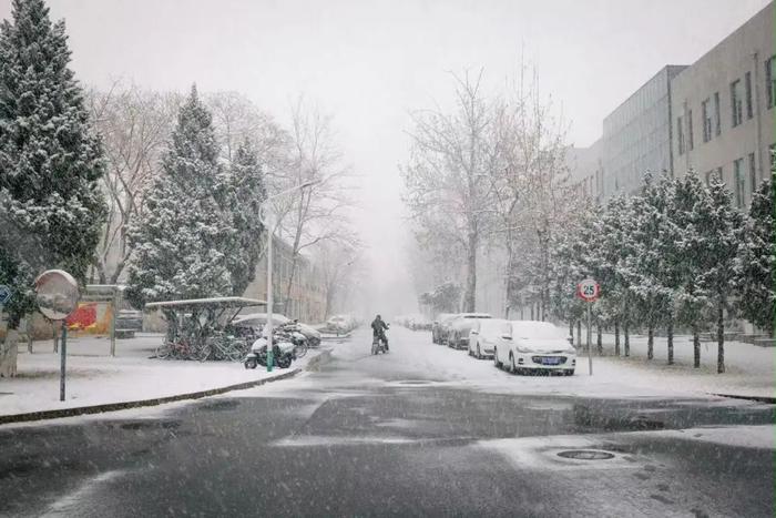 音频｜天气转凉雪雾来袭 冬季用车小技巧和注意事项