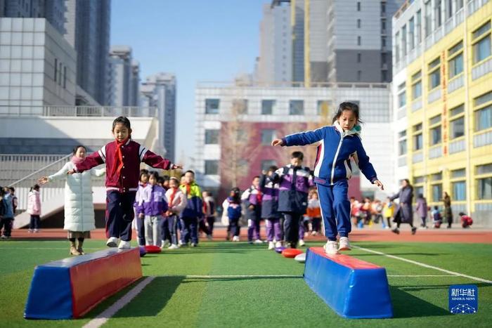 光明日报：多地中小学试行长短课，是探索也是考验