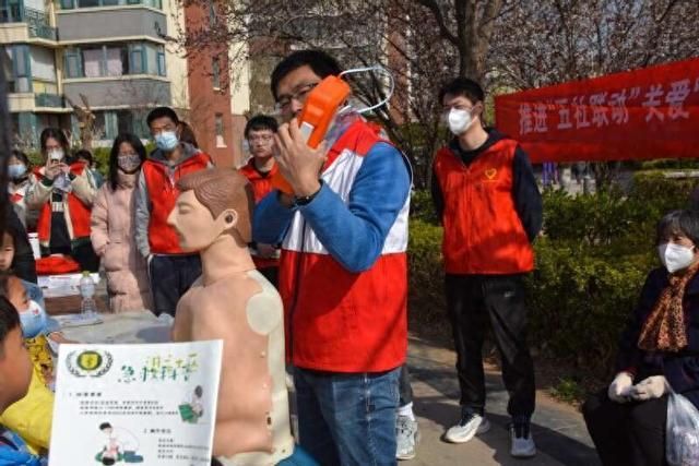 潍坊医学院团委：让医学生做社区“青春合伙人”