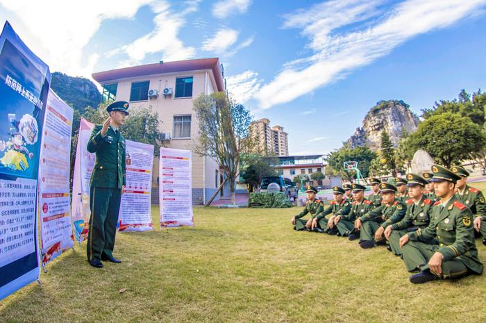 武警桂林支队：让宪法精神深入基层