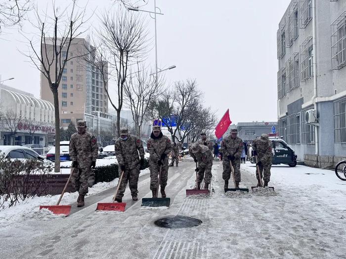 顺义区3万余人次共扫门前雪