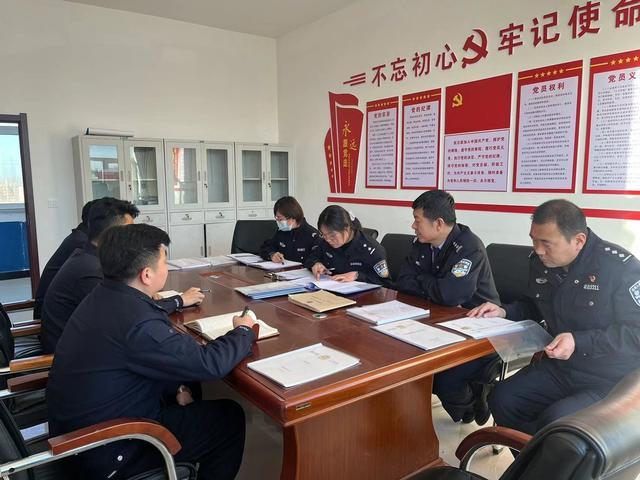 靖边县公安局指挥中心开展第四季度勤务检查工作