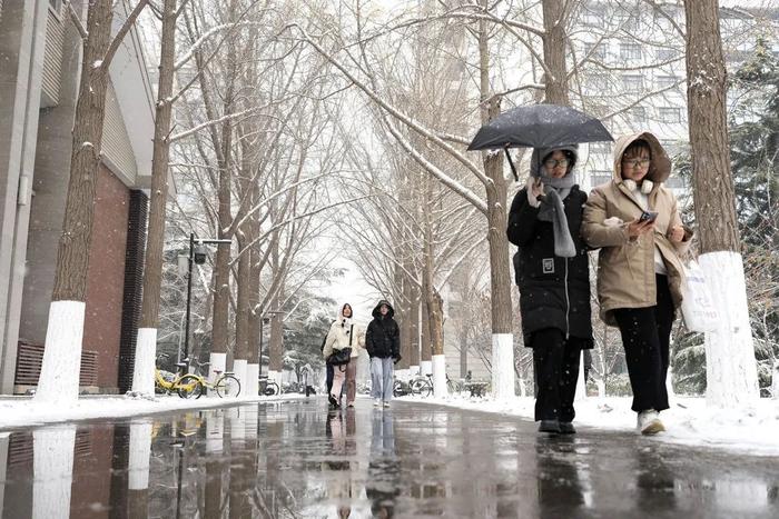 雪 ҉҉ 雪 ҉҉ 雪 ҉҉ 雪 ҉҉ 雪 ҉҉……北交大陪你温暖过冬……