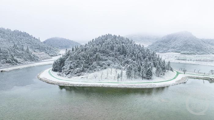 酉阳迎来今冬第一场降雪