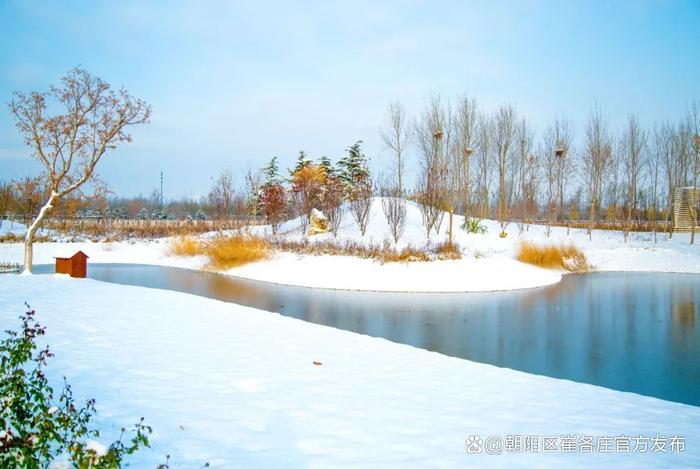 欣赏崔各庄雪日美景，感受独特浪漫