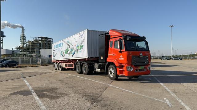科思创上海一体化基地启用电动卡车短驳运输化学品