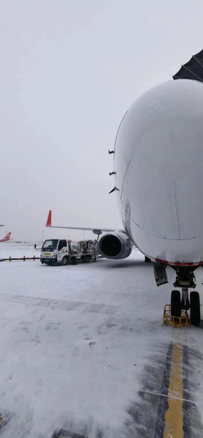 以雪为令 闻雪而动 上海航空多措并举保生产