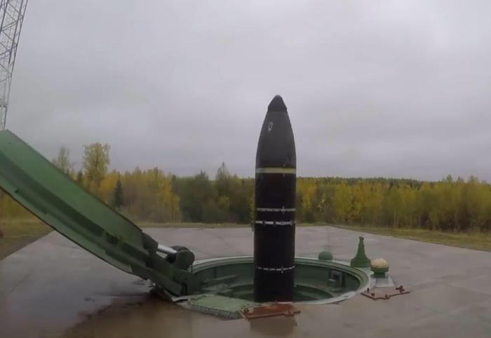 俄罗斯正研制新型机动式核导弹，强化陆基核战力