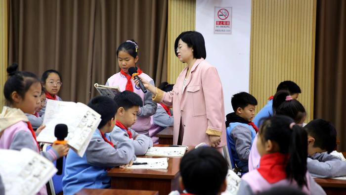 北京多所中小学校探索戏剧教育，让每名学生都站上属于自己的舞台
