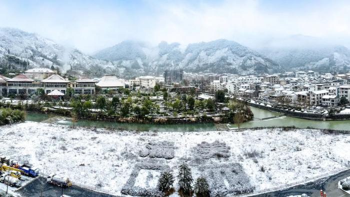 今年冬季值得解锁的“温暖秘境”——临安湍口众安氡温泉：在氤氲热气中迎接新年