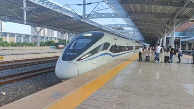 家在杭州、工作在上海，沪杭双城通勤最难的是买高铁票？