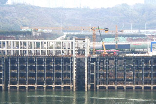 重庆两江新区：寸滩国际邮轮母港建设迎来新进展 港口工程已具备港机设备安装条件