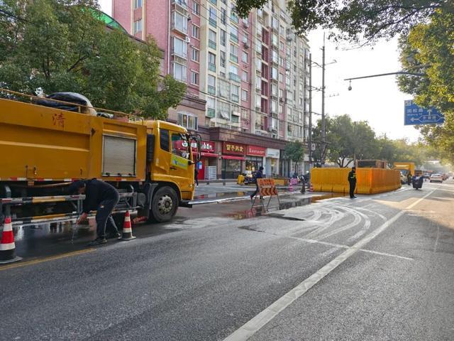 上海闵行道路塌陷原因基本确认：排污管破损渗漏，致填充物层土质流失