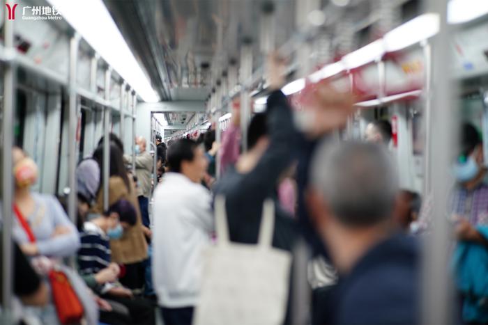 搭乘地铁怎么能又快又安全？