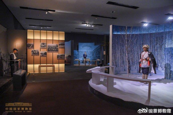 “中国国家博物馆馆藏英模蜡像展”开展