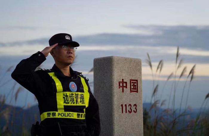 边防民警黄日：守护国门，曾4次与死神擦肩而过