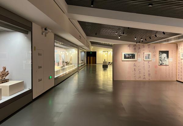 “石丑而文”特展现场