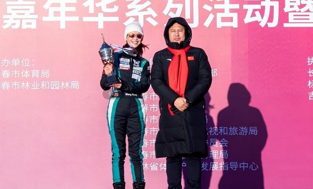 2024长春冰雪汽车嘉年华系列活动之一冰雪短道汽车拉力赛落幕