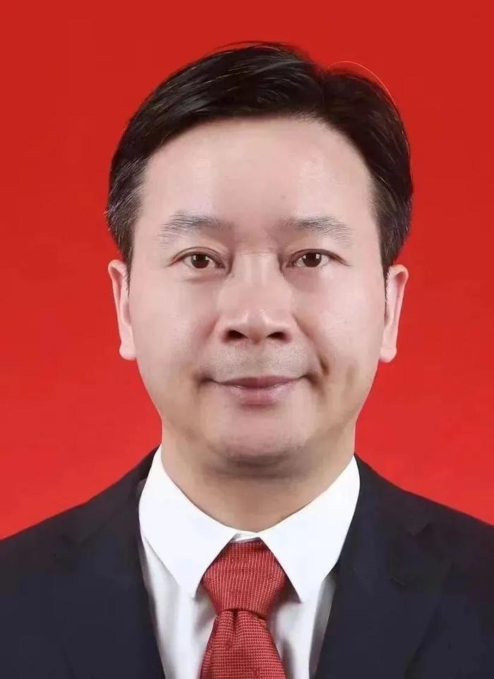 吴金城当选浦东新区人民政府区长