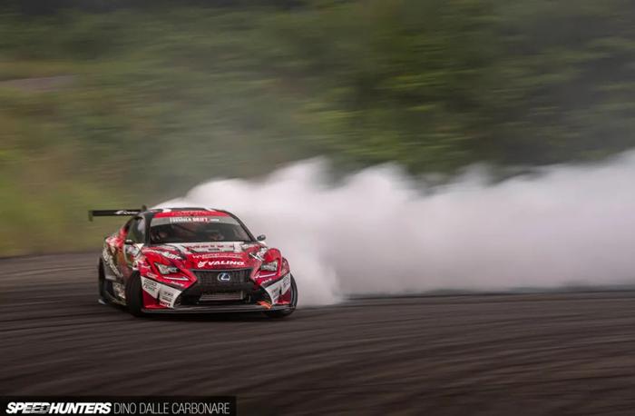 1000匹2JZ+雷克萨斯RC，武装到牙齿的漂移赛车究竟有多战斗