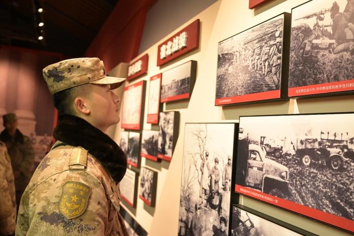 打卡“苏南小延安” 汲取奋进力量——陆军炮兵防空兵学院南京校区赴“红色李巷”现地教学侧记