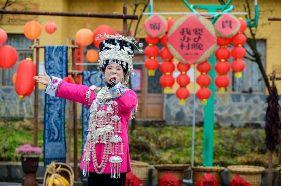 抖音才艺主播办“村晚”，一场全“民”星演出的“湘”村狂欢