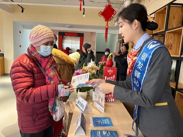 “惠老大集”年货节热闹开市，主打一个好吃好玩价格“香”