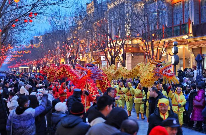 2024年春节前门商圈活动开幕，五大板块打造逛吃游购好去处